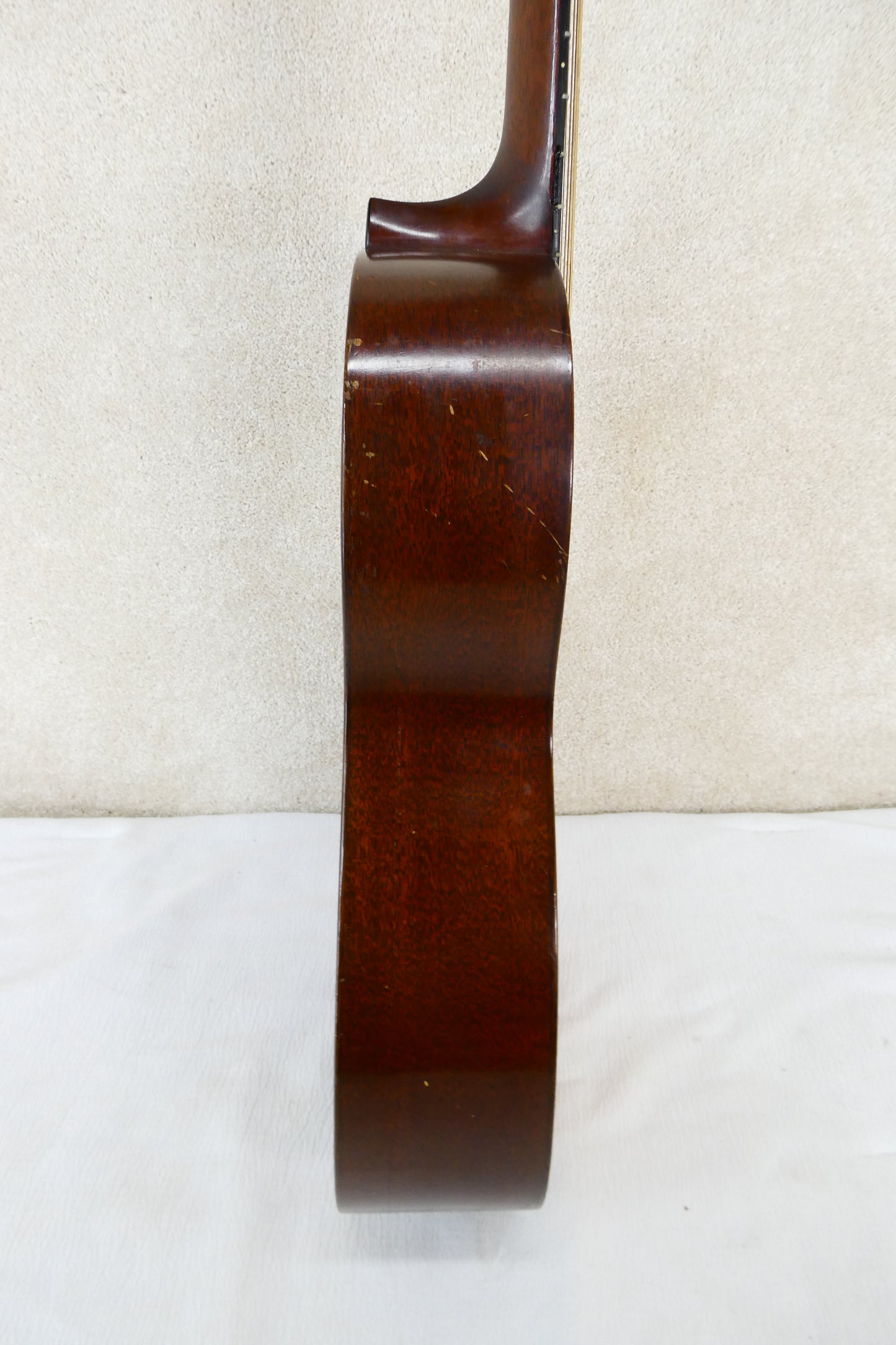 Martin 00-18 1931 with Newer Martin Hardshell case