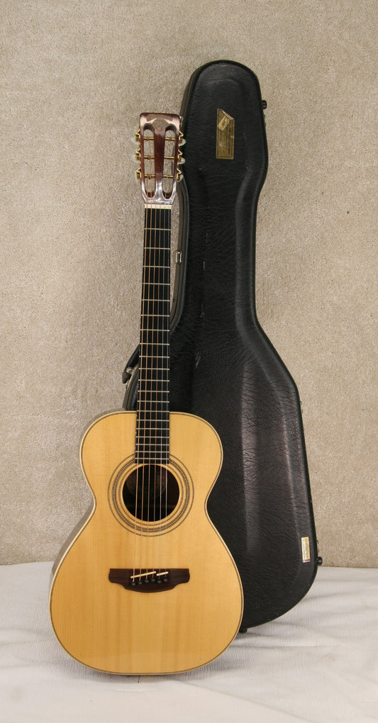 Manson  Nightingale  1982 - Natural  With Original Hardshell Case