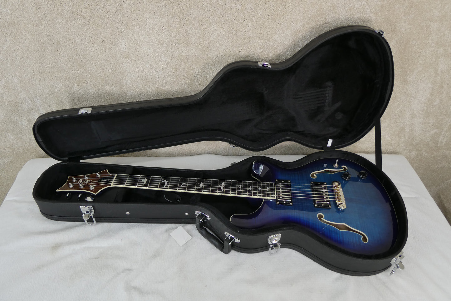 PRS SE  Hollowbody Blue Burst With HSC