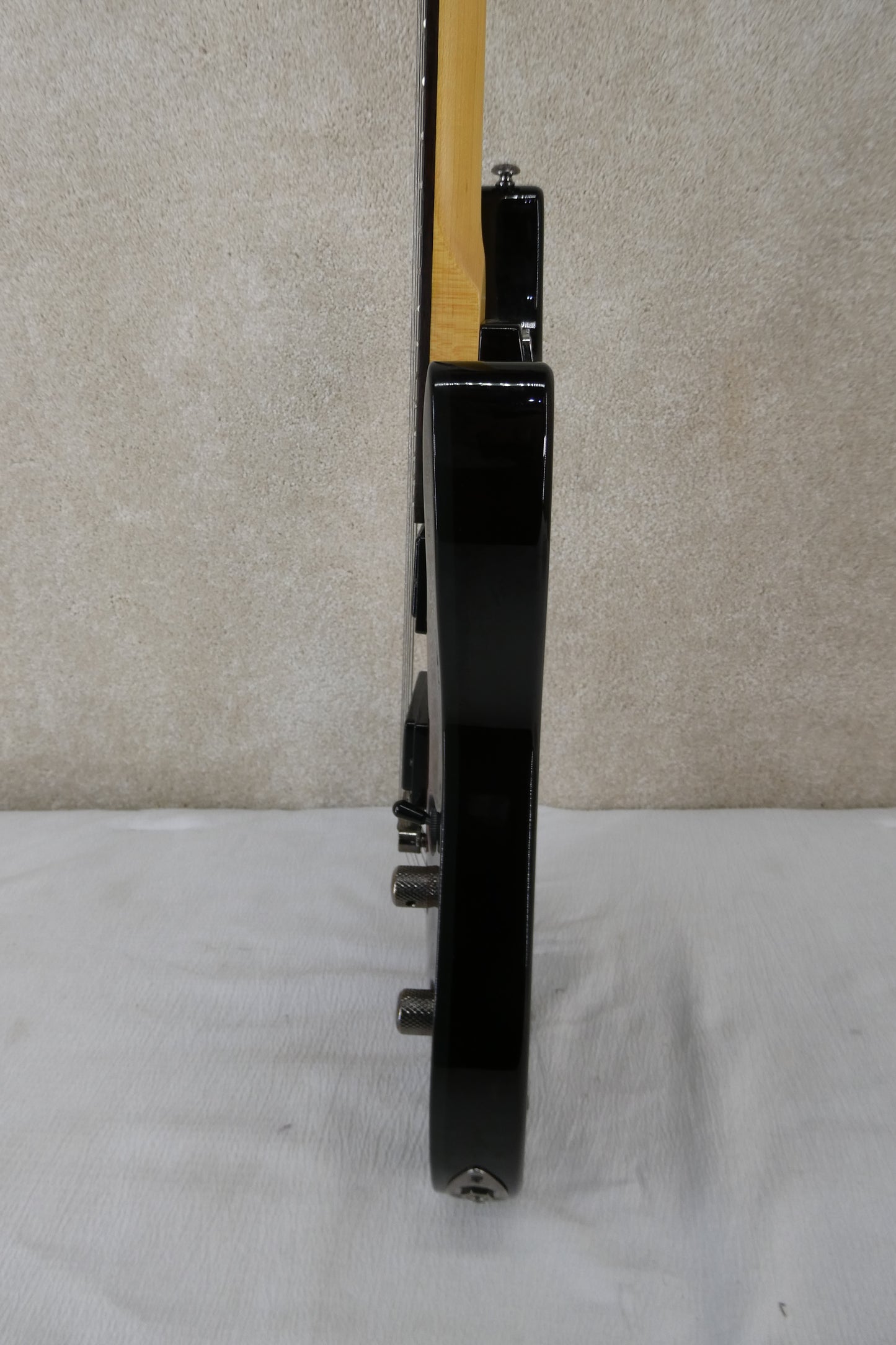 Schecter Demon-6 2014 - 2017 - Crimson Red Burst