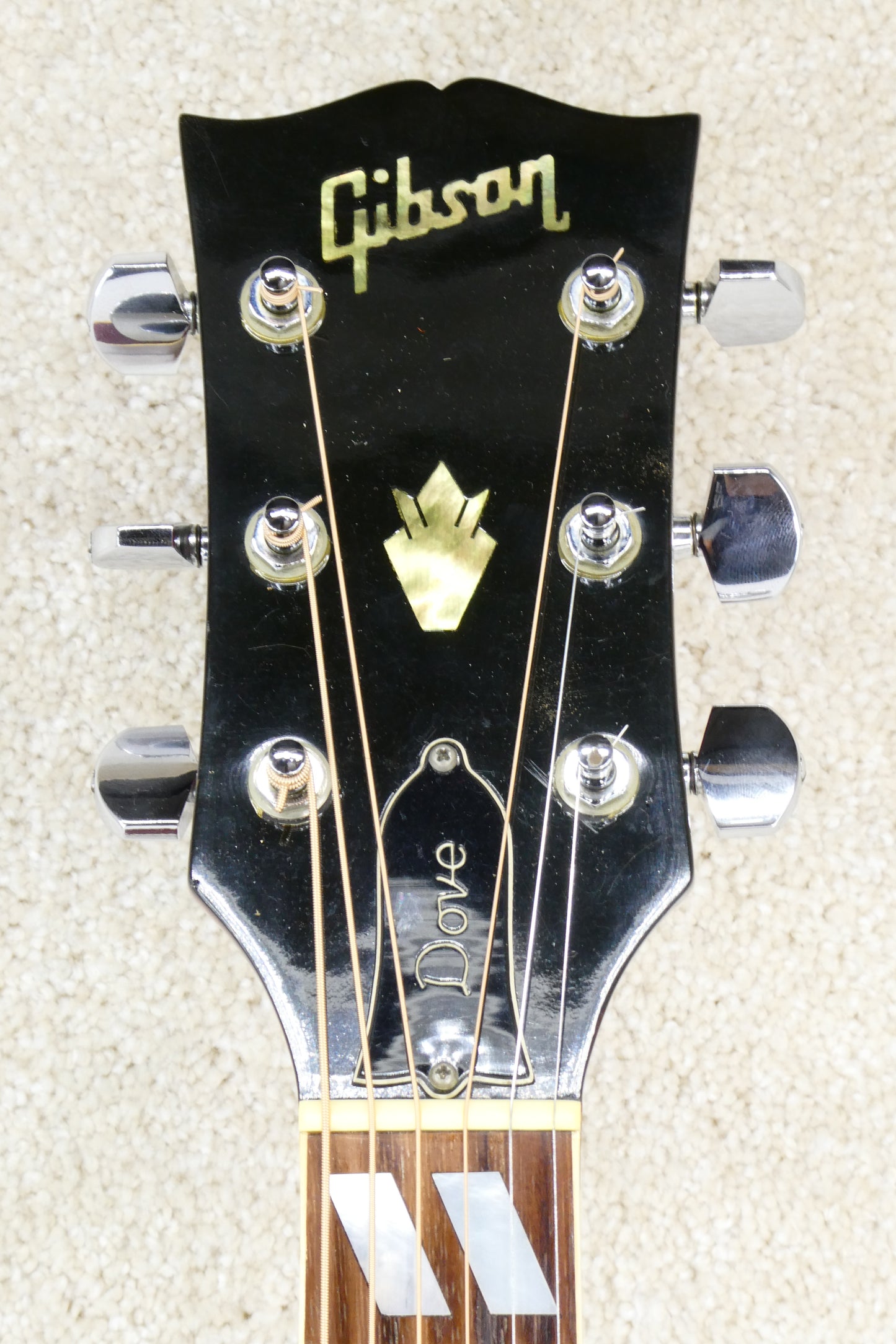 Gibson Dove 1968-70 - Cherry Sunburst