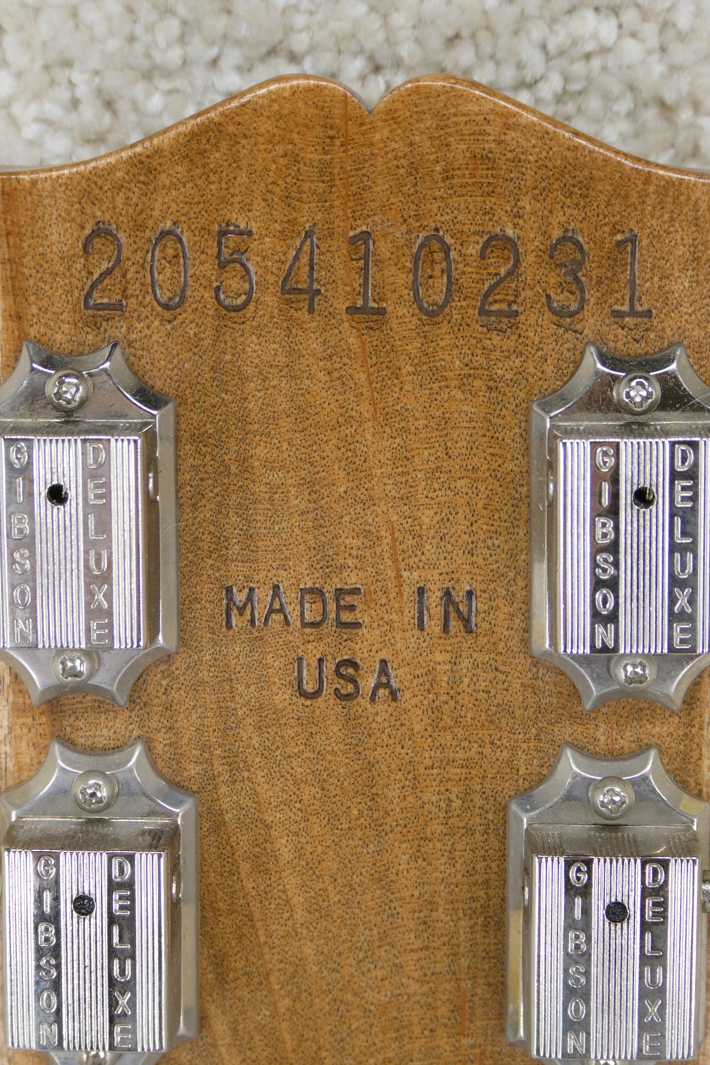 Gibson Les Paul Tribute 2021 with Gibson Gig Bag