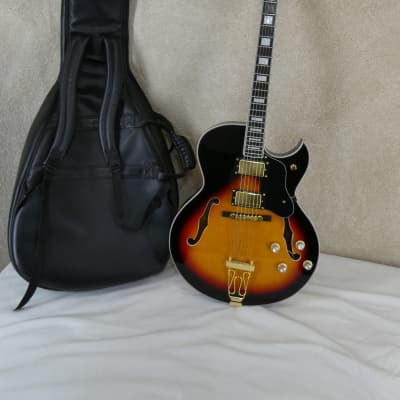 Zuwei Jazz Box Guitar 2022 - Sunburst