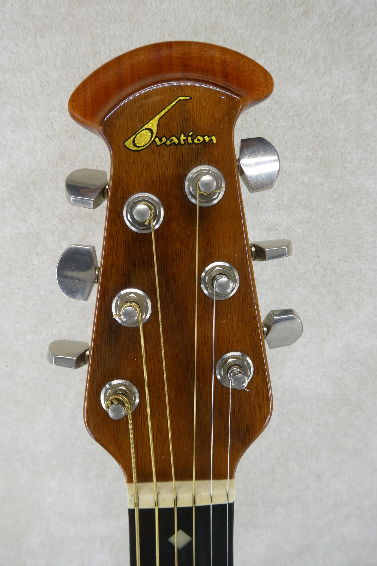 Ovation BALLADEER 1617 Nat w/OHSC