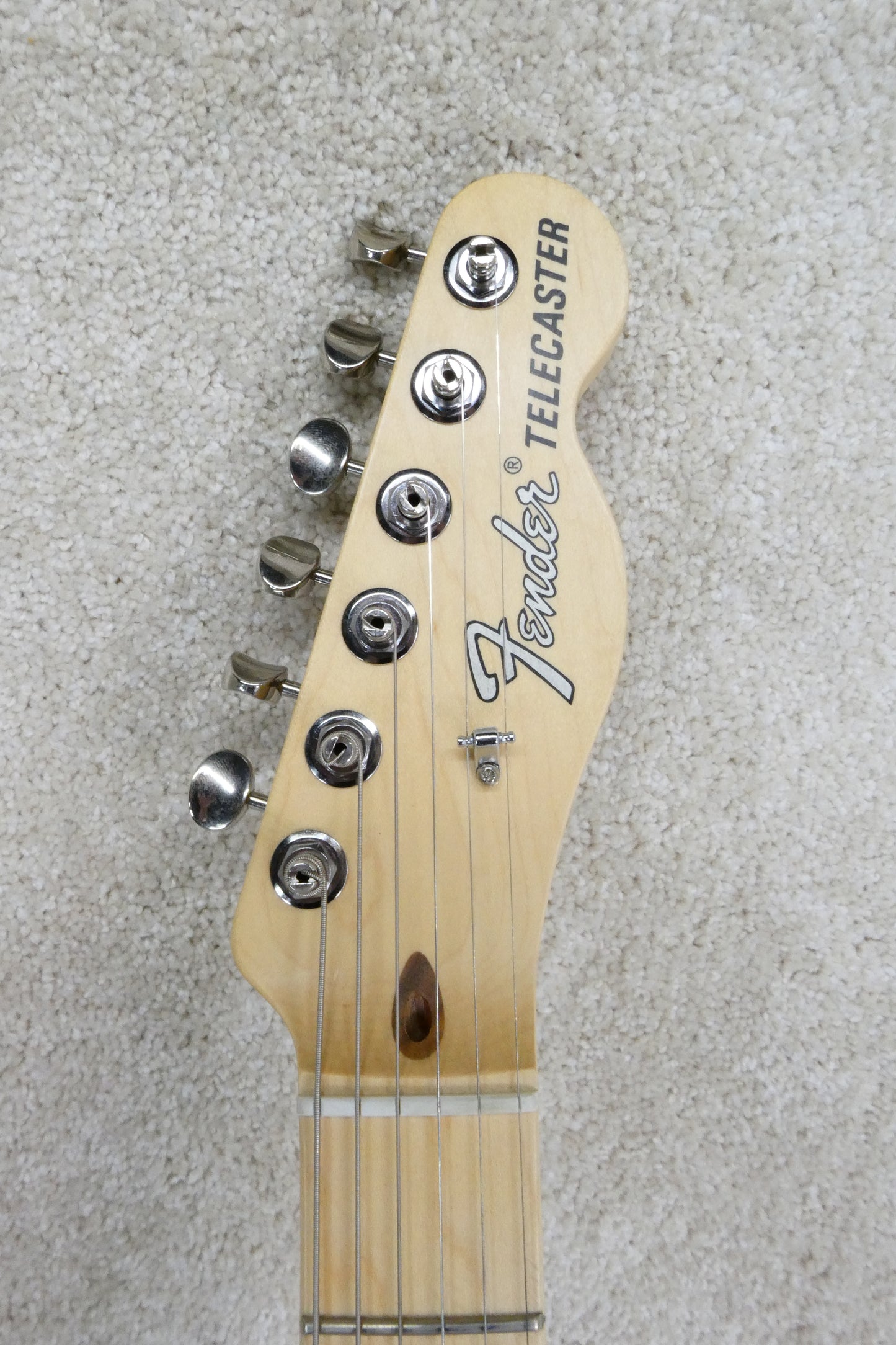 Fender Telecaster 2019 Vintage White W/OHSC The only tele you need !