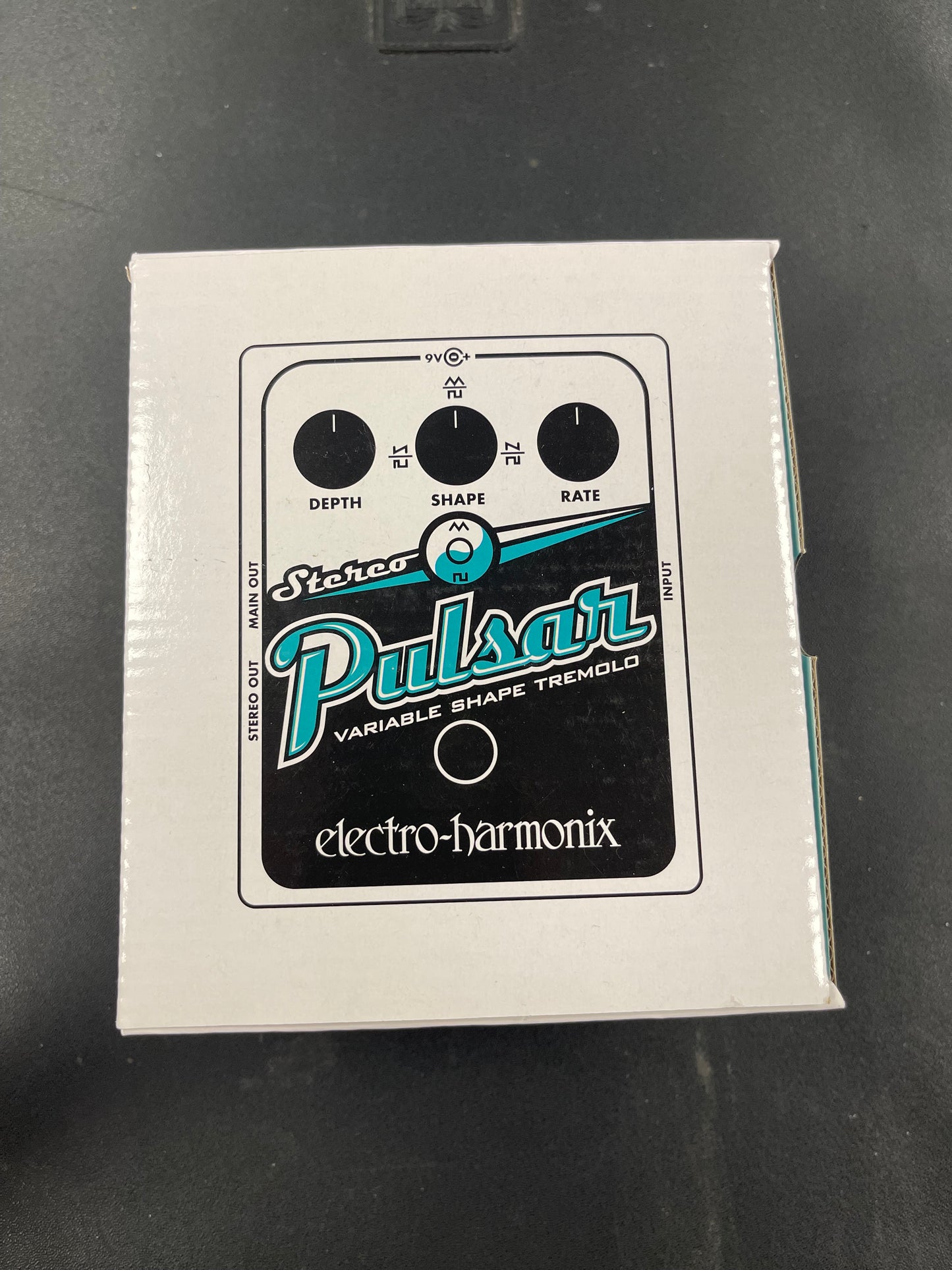Electro-Harmonix Stereo Pulsar Analog Tremolo 2007 - Present - Blue