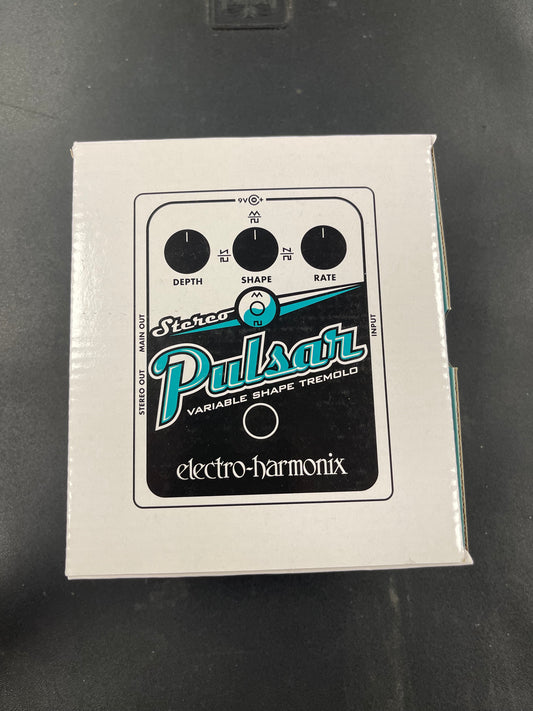 Electro-Harmonix Stereo Pulsar Analog Tremolo 2007 - Present - Blue