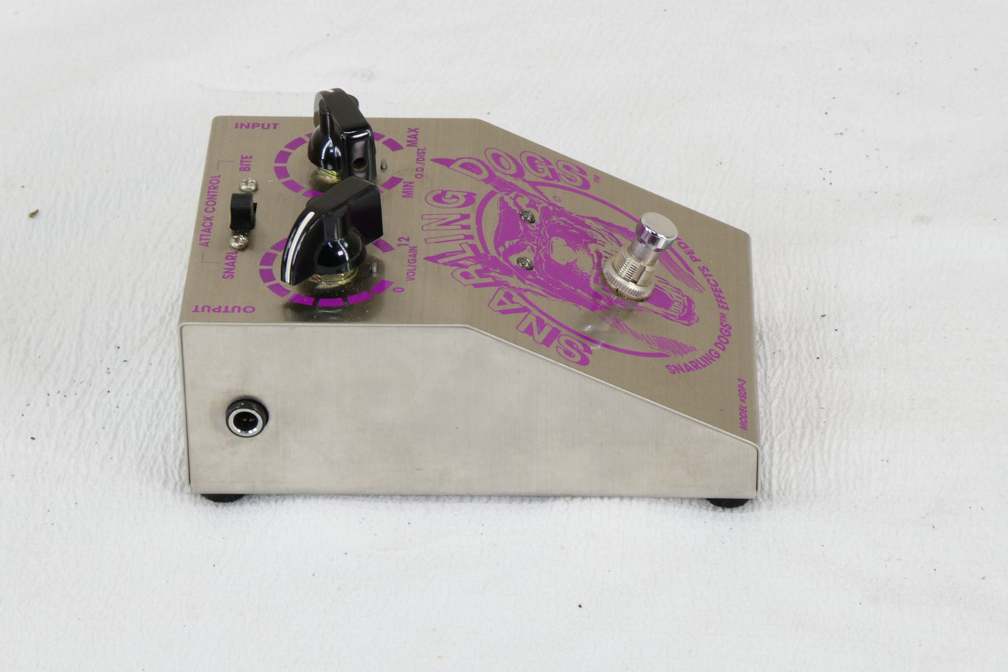 Fuzz Buzz Snarling Dogs