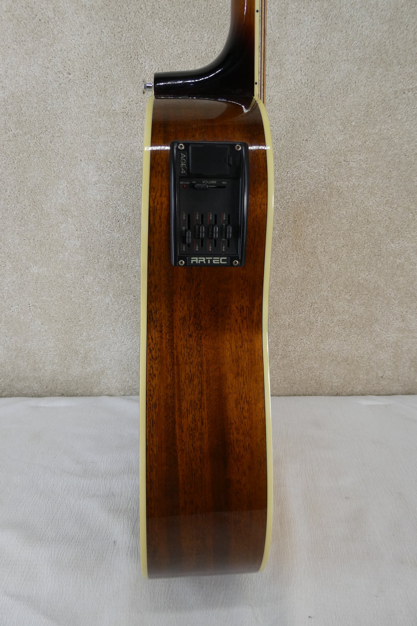 Epiphone El Segundo Acoustic Electric Bass Guitar - Natural