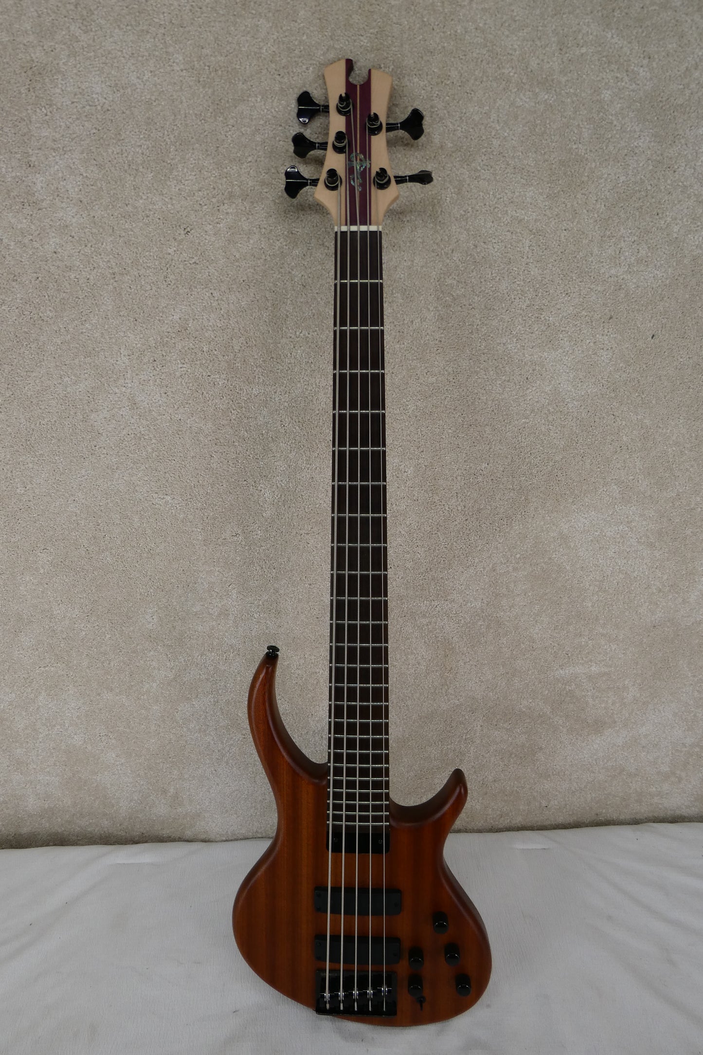 Tobias Killer B V 2025 - Present - Satin Natural