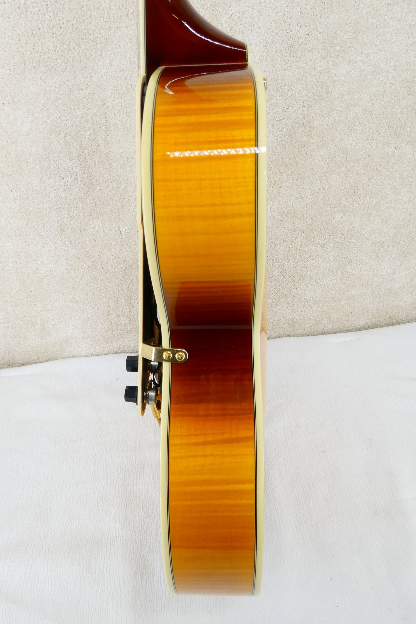 D'Angelico Excel Style B 2021 - Present - Amber
