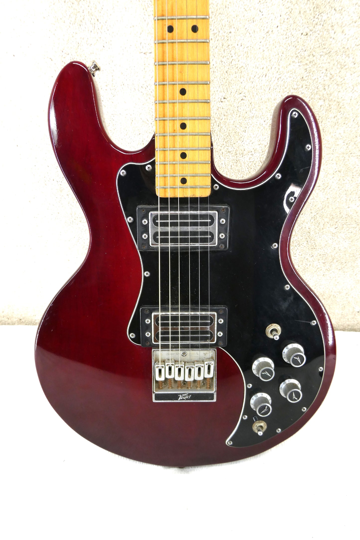 Peavey  T60  1983 - Wine Red Transparent