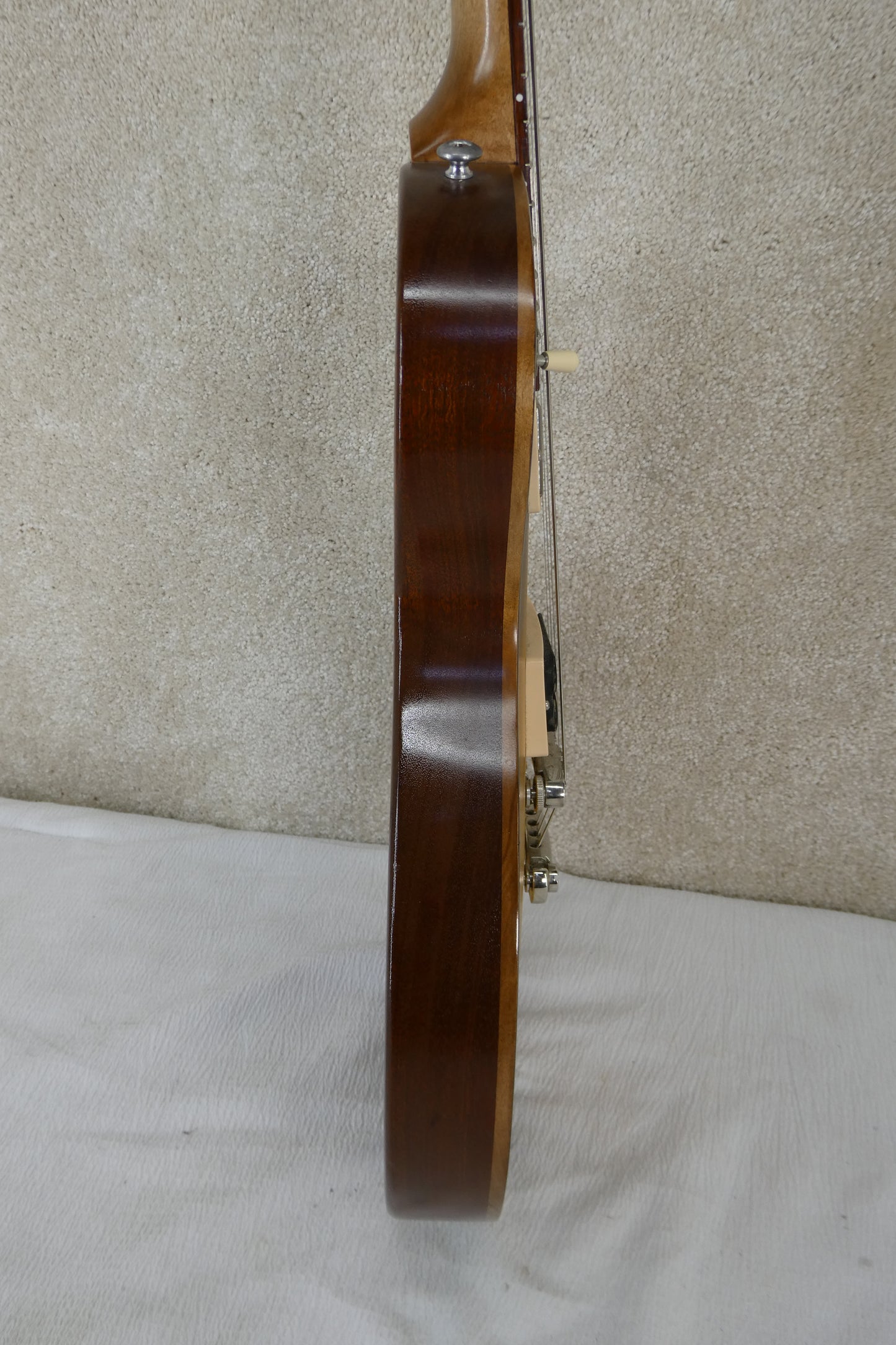 Gibson Les Paul Tribute 2021 with Gibson Gig Bag