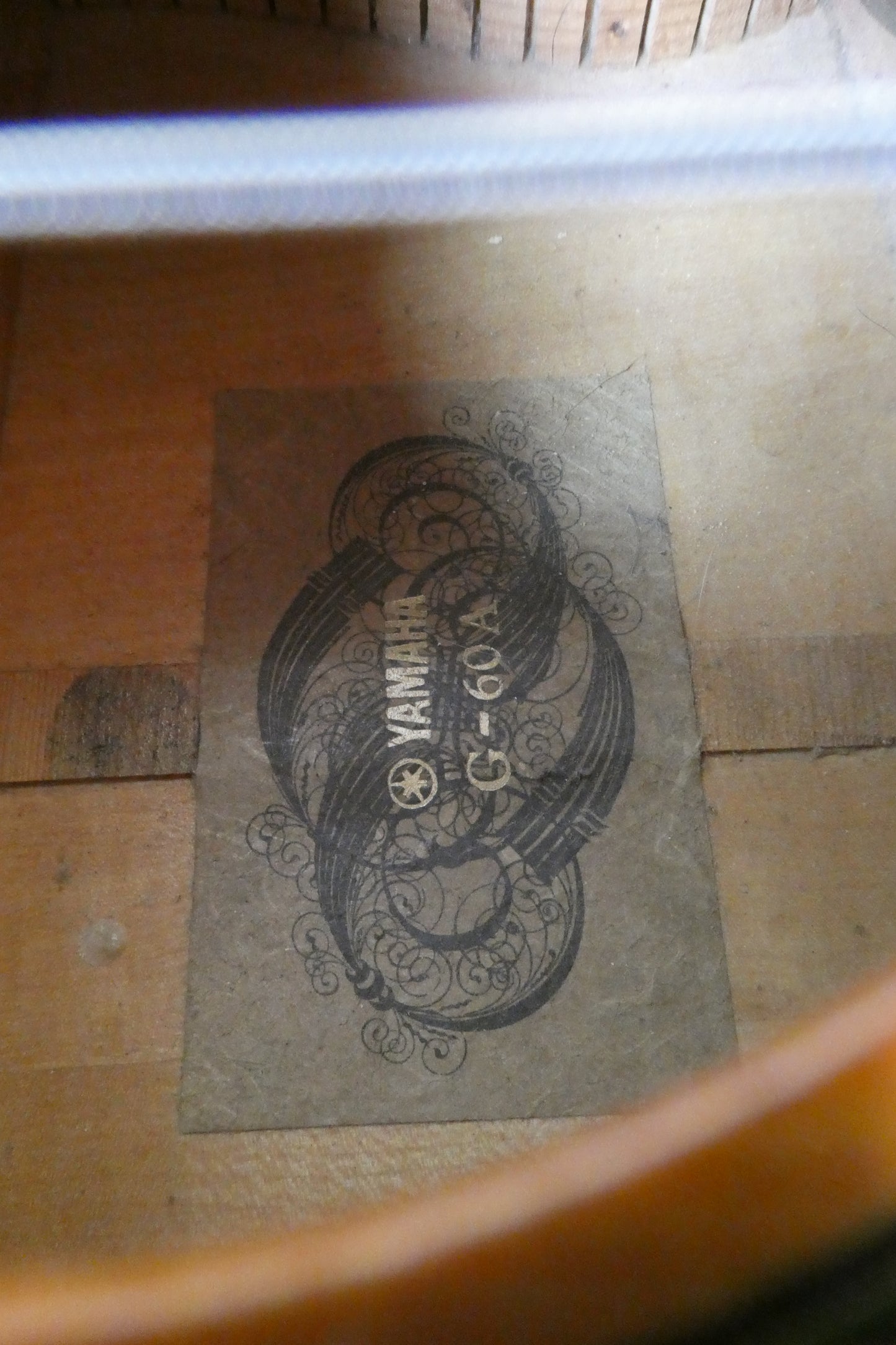 Yamaha G-60 1968-72 - Natural