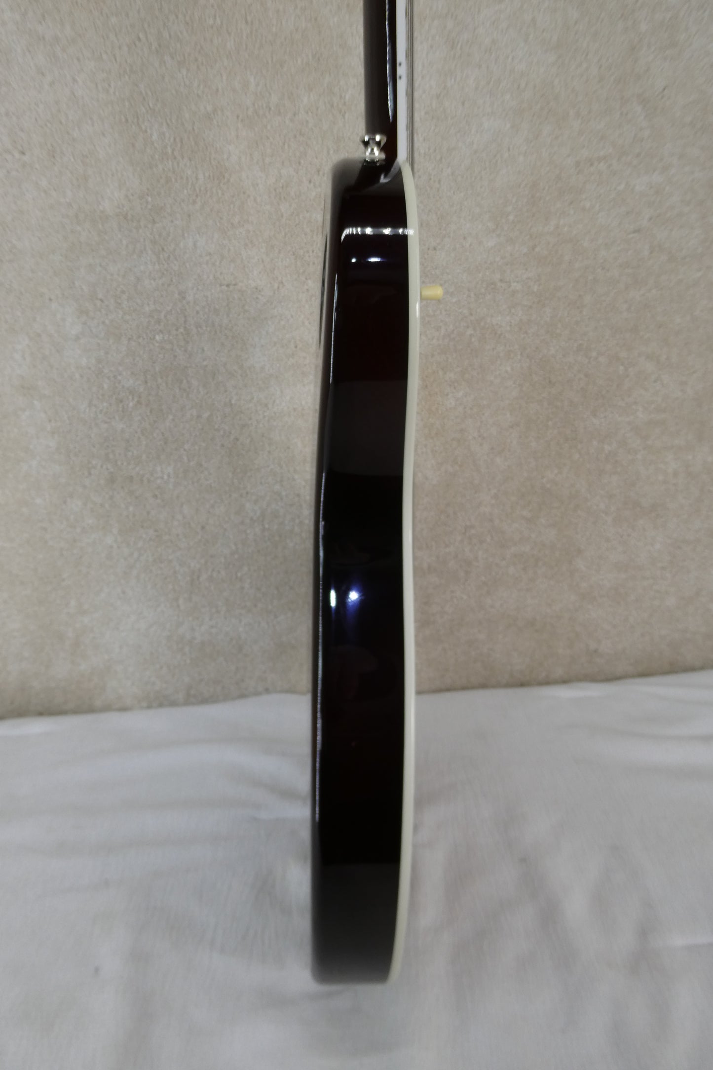 Taylor T3  With OHSC A great almost unplayed example !