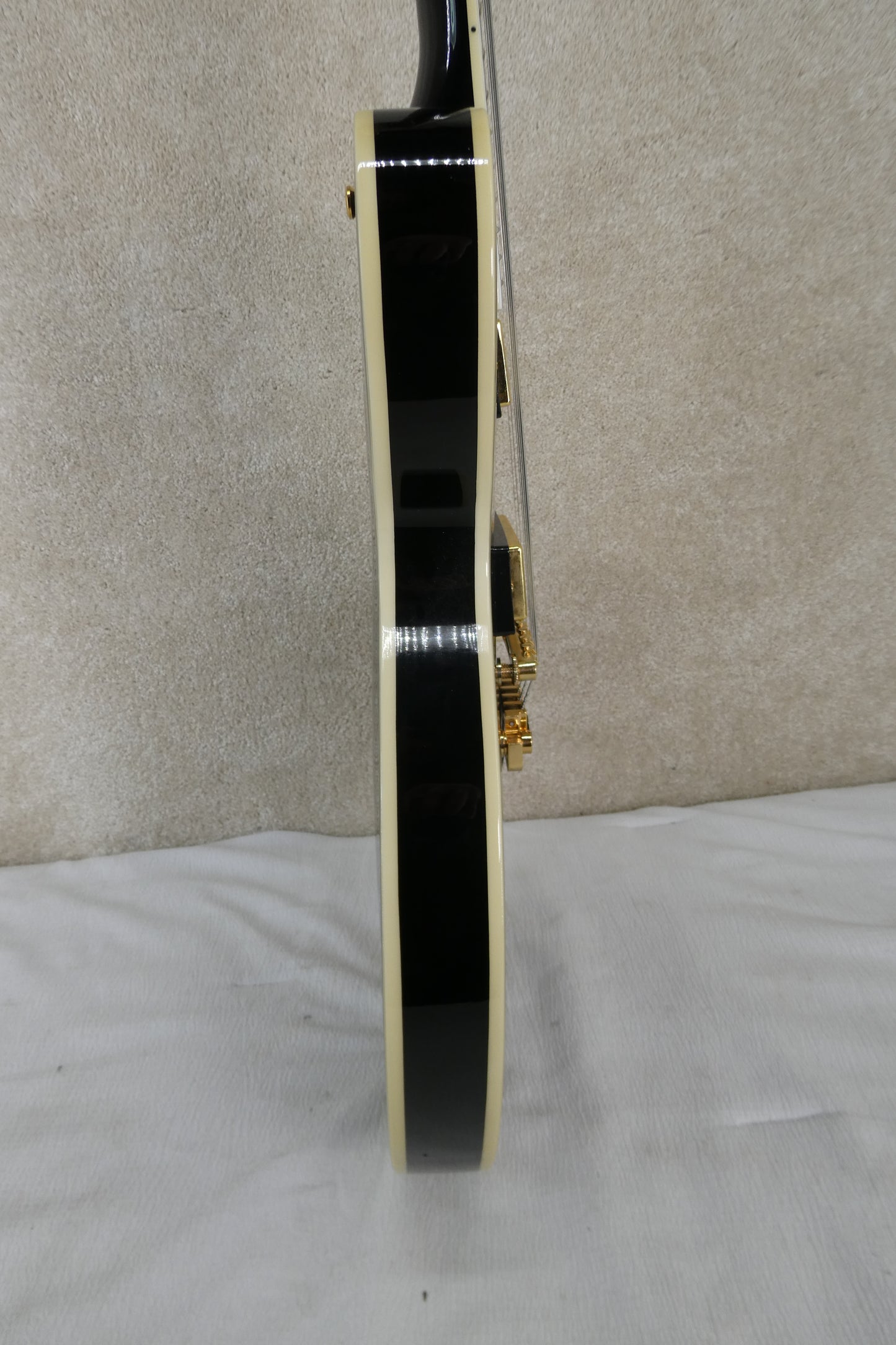 Epiphone BB King Lucille 2021