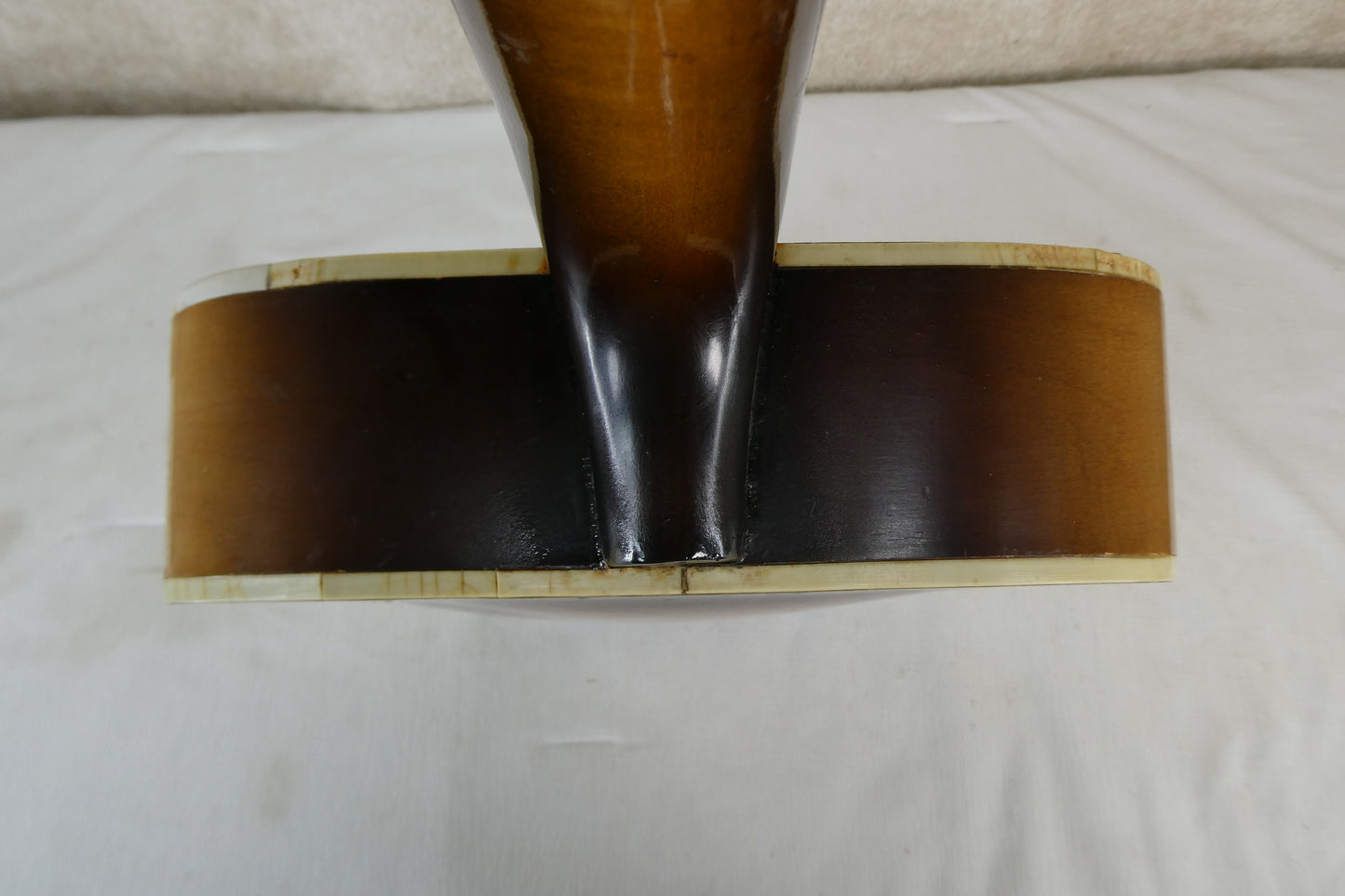 Silvertone Archtop  No Bag No Case