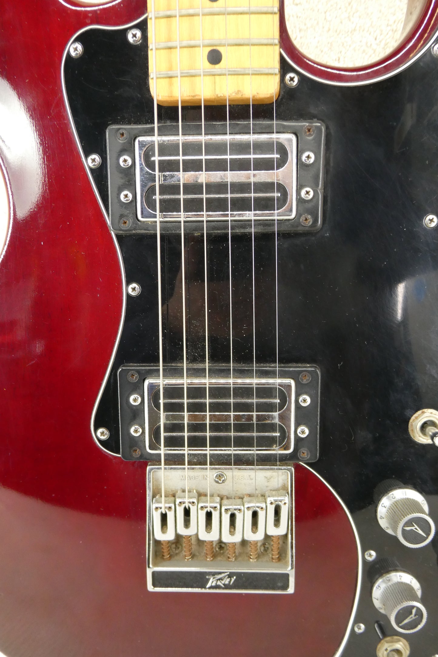 Peavey  T60  1983 - Wine Red Transparent