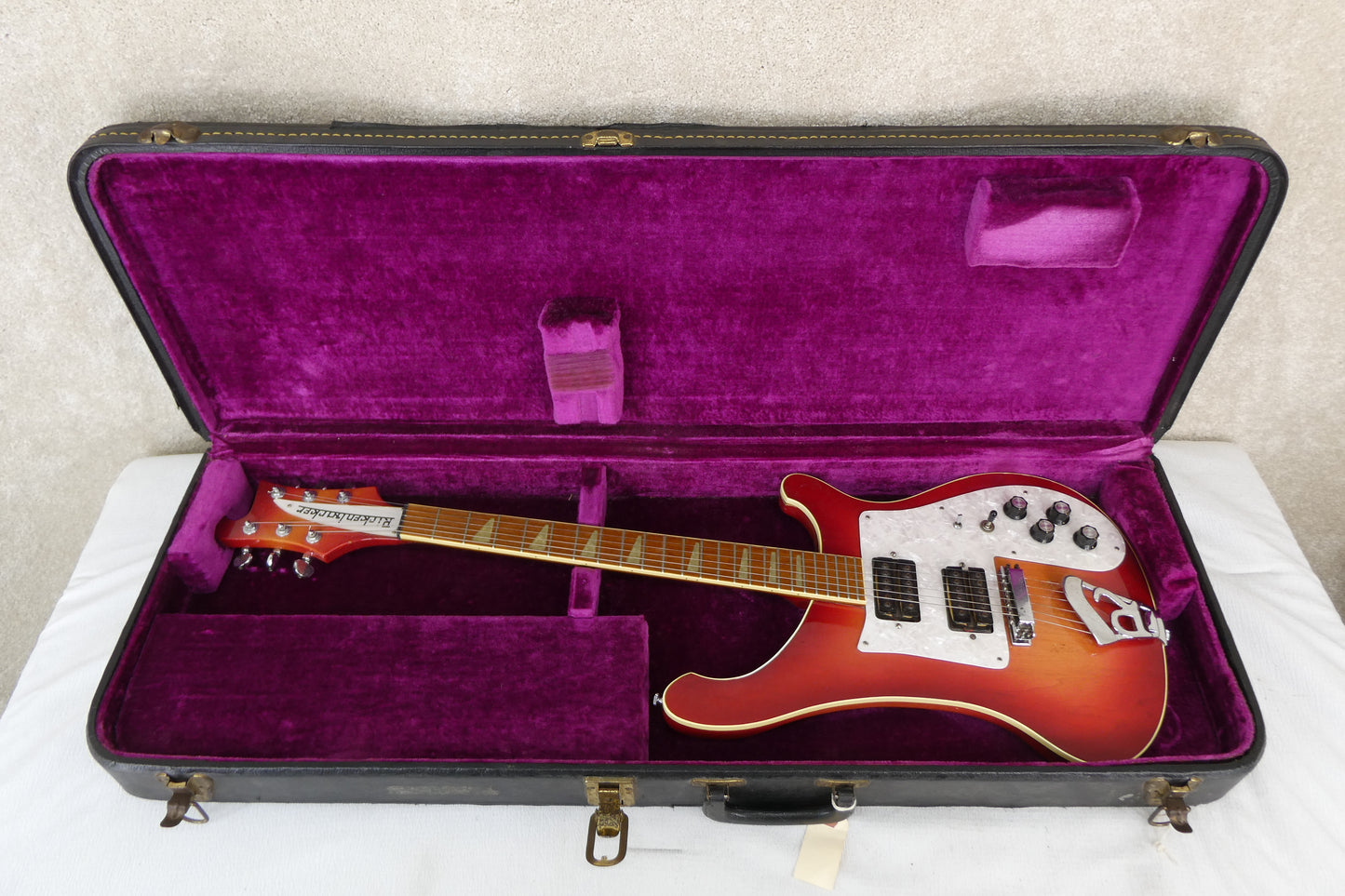 Rickenbacker 481 Slant Fret with OHSC