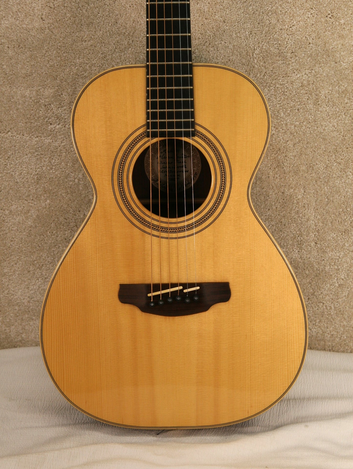 Manson  Nightingale  1982 - Natural  With Original Hardshell Case