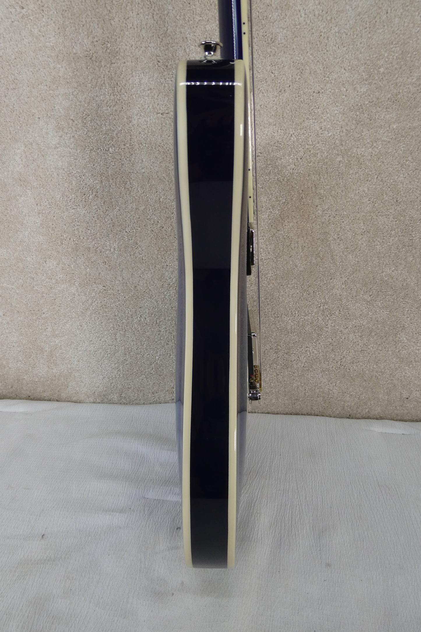 PRS SE  Hollowbody Blue Burst With HSC