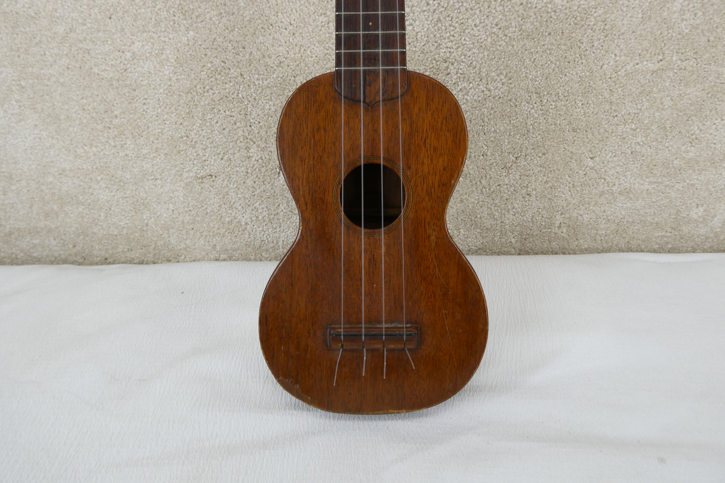 Martin SOPRANO UKE w/ Blk FRICTION PEGS
