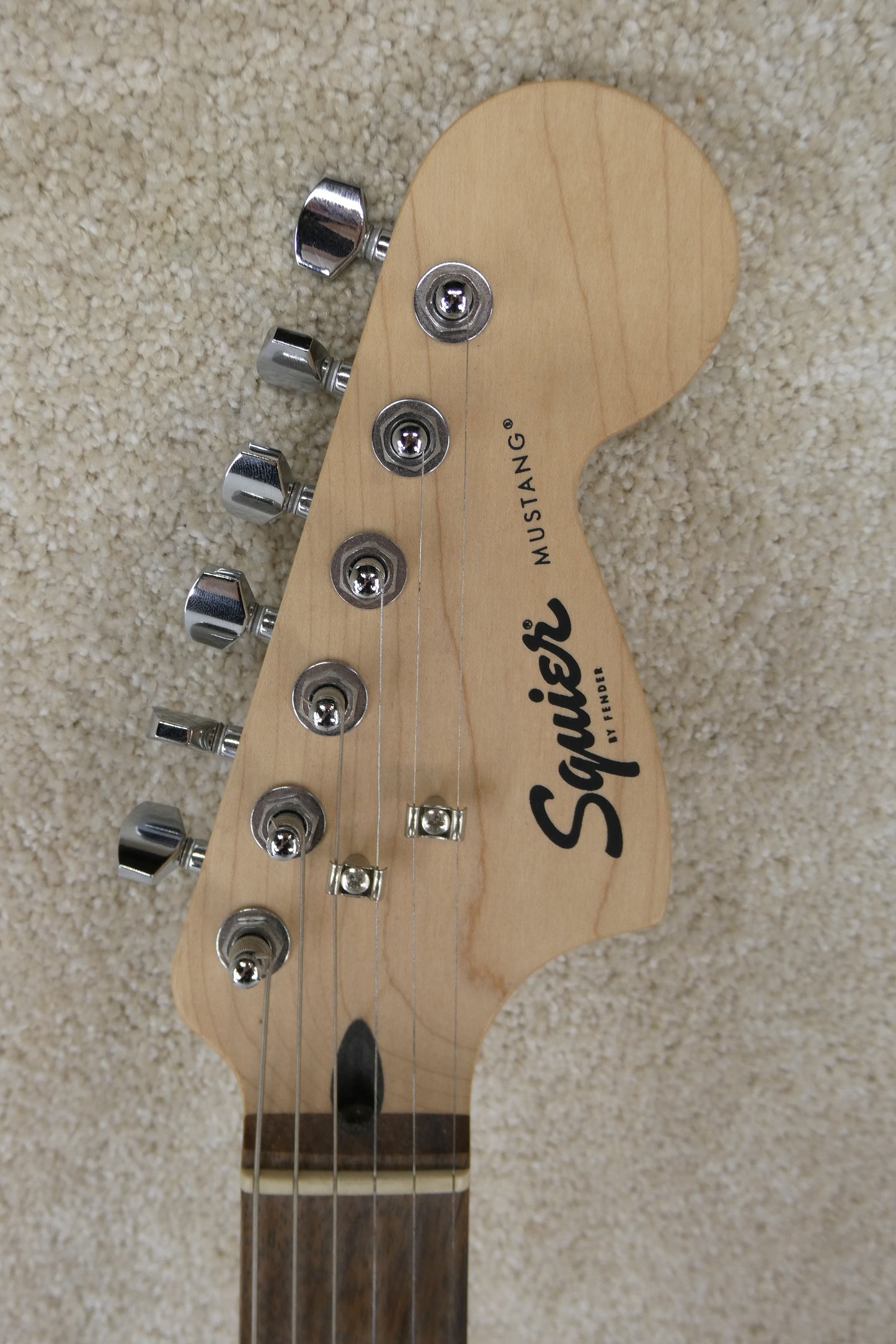 Squier Mustang Surf Green a great starter or punk rock player !