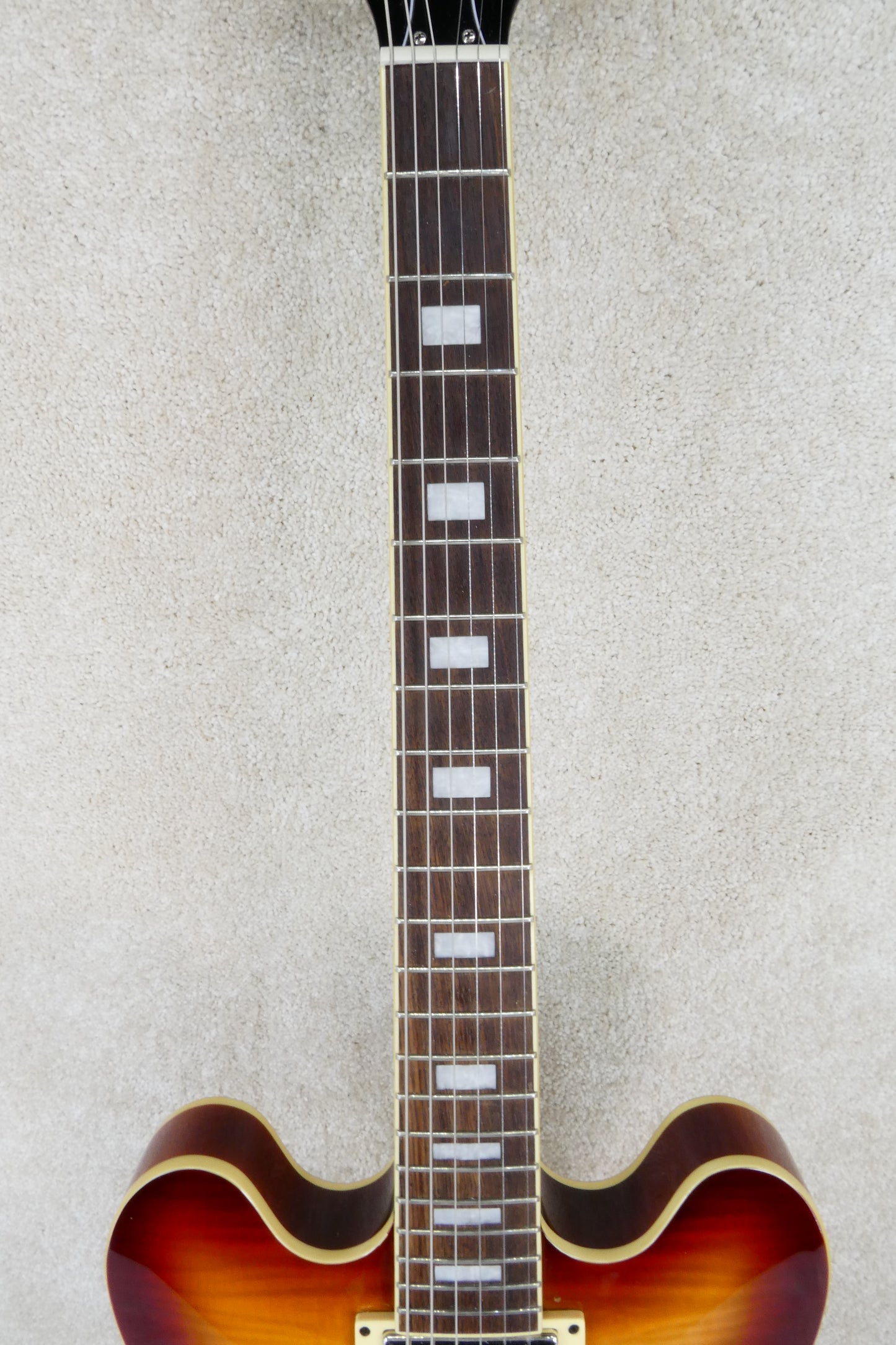 Epiphone ES-335 IG Figured Top With Seymour Duncan and OHSC