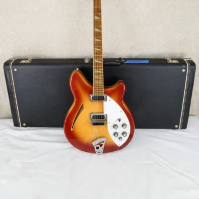 Rickenbacker 360V 64 12 String