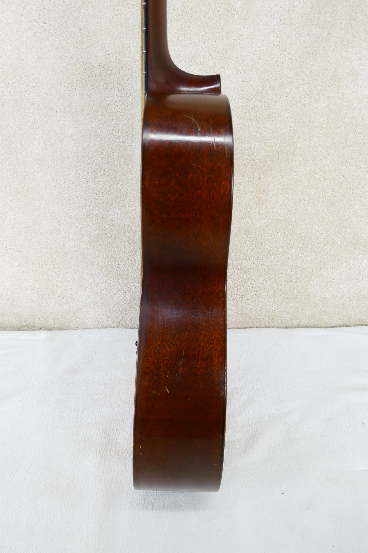 Martin 00-18 1931 with Newer Martin Hardshell case