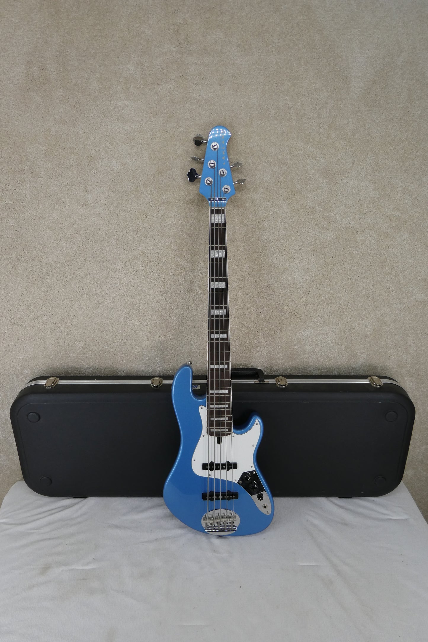 Lakland Skyline 5String LPBlue 2005 w/HSC USED