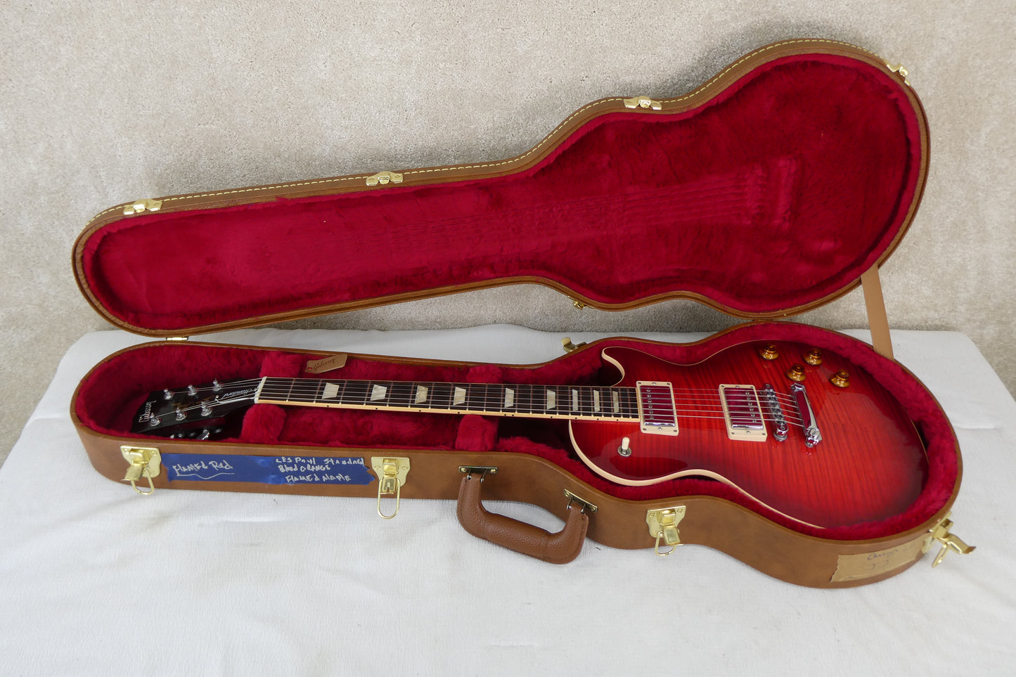 Gibson Les Paul Standard 2018 - Blood Orange W/OHSC