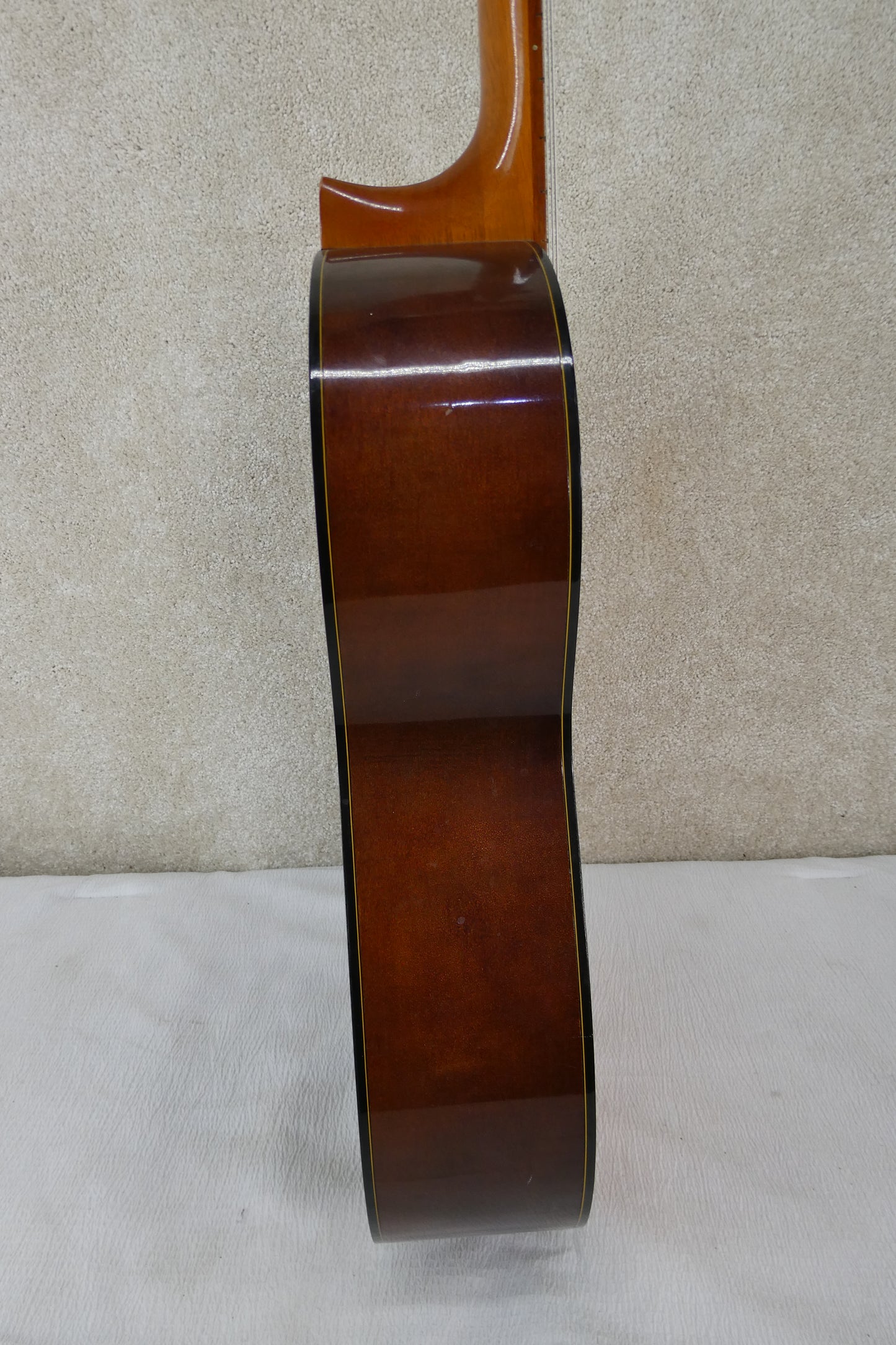 Yamaha G-60 1968-72 - Natural