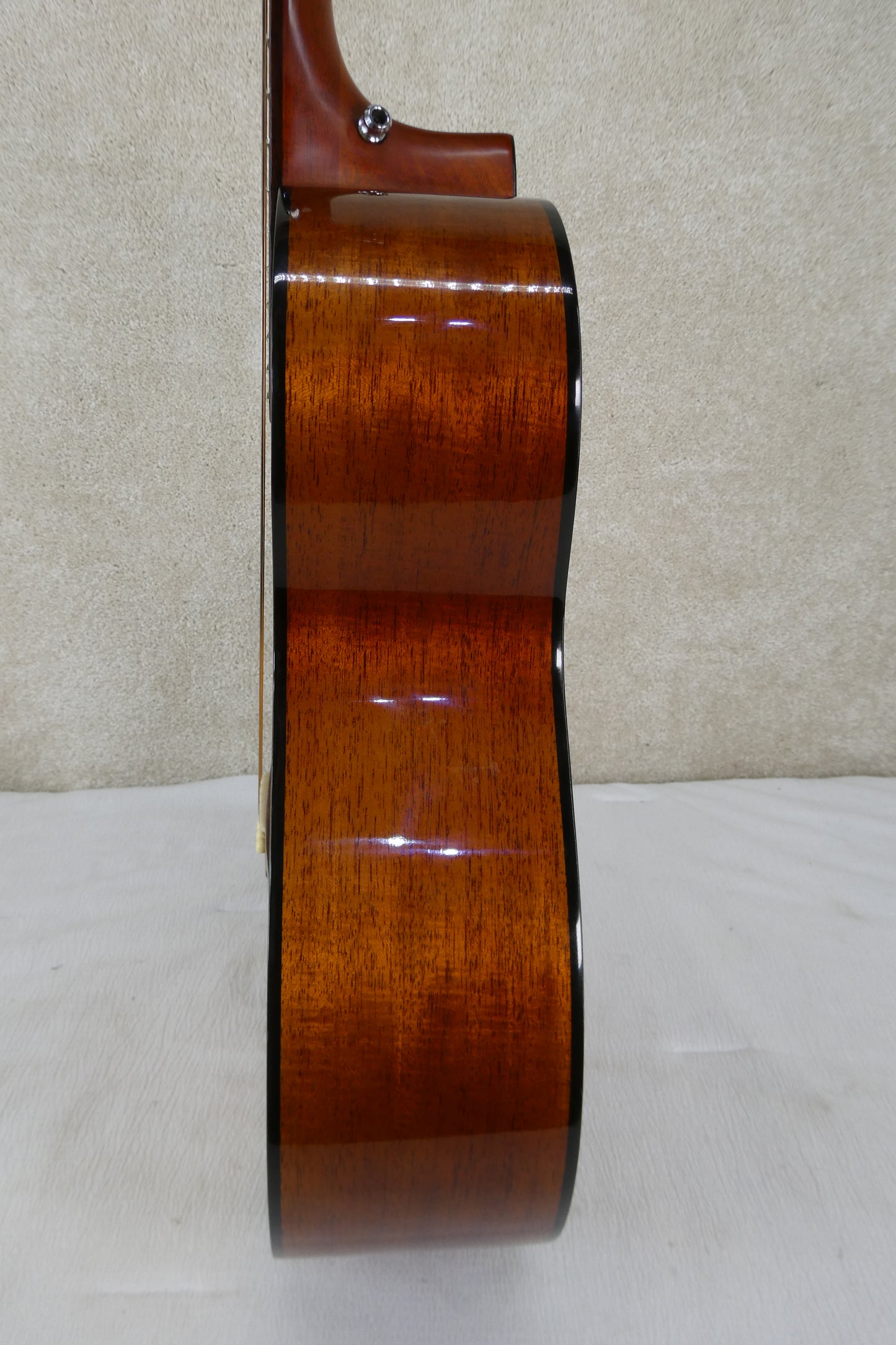 Alvarez 5062 #94068 NBNC USED